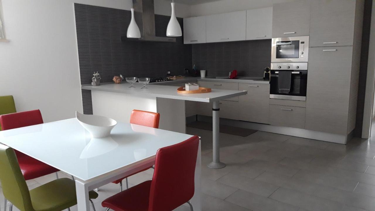 Bed & Breakfast La Volpe E L'Uva 산타마리넬라 외부 사진